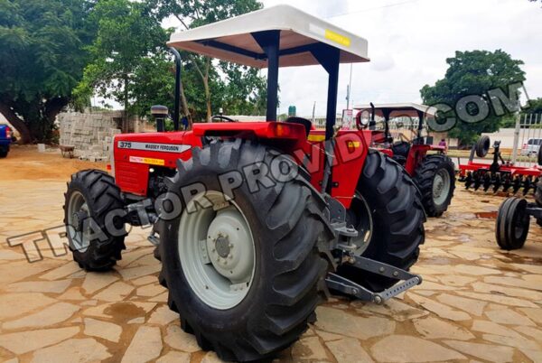 Massey Ferguson 375