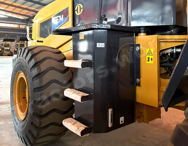 SEM 655F Wheel Loader In Tanzania
