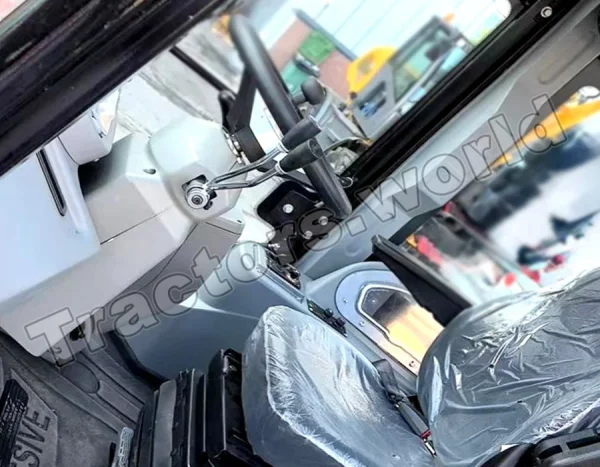 Massive 3CX (Side Shift) Backhoe Loader In Tanzania - Tractors for Sale in Tanzania Massive 3CX (Side Shift) Backhoe Loader In Tanzania