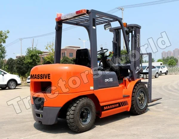 Massive CPCD35 Forklift In Tanzania